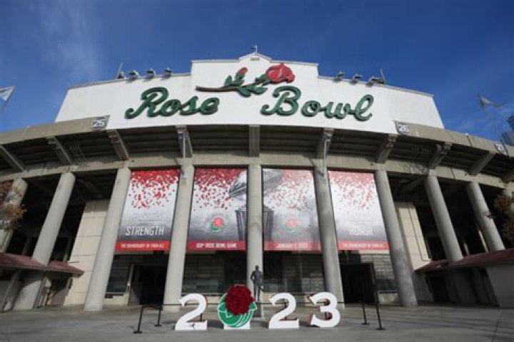 2023 College Football Bowl Projections: Washington in Rose Bowl