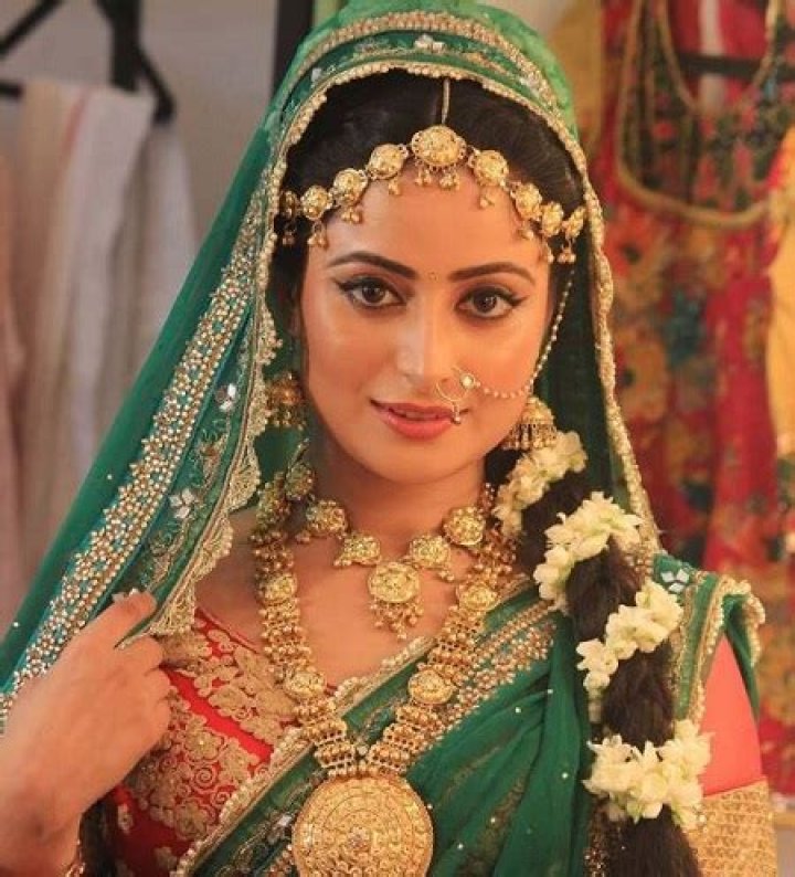 Aishwarya Sharma (Actress) Wiki, Age, Height, Weight, Biography, Family & More