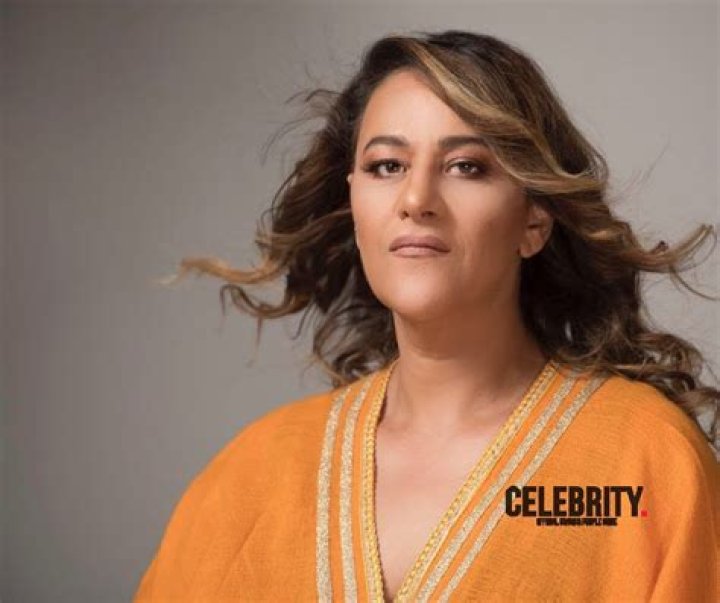 Amina Fakhet Wiki, Biographie, Age, Taille, Mariage, Contact & Informations