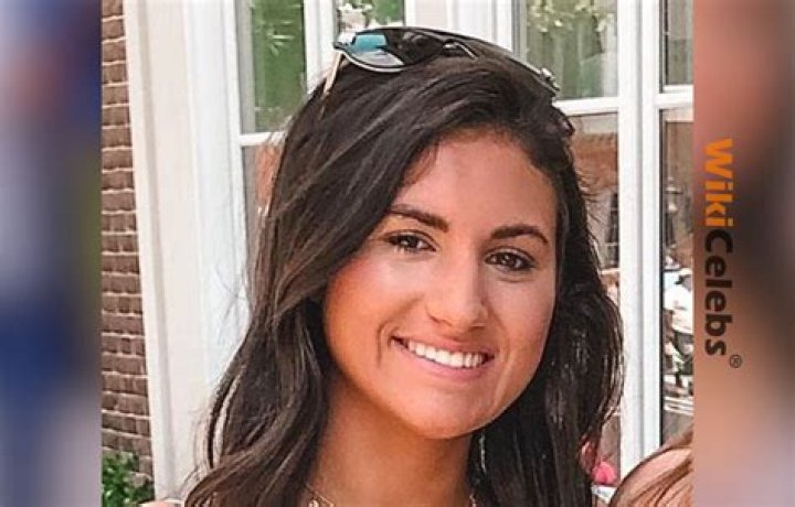 Annah Gore Age (Tua Tagovailoa’s Wife), Wiki, Family, Siblings, Career, Kids, Net worth, and More
