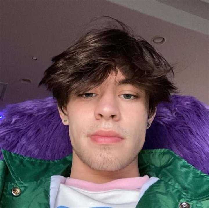 Anthony Reeves Age, Girlfriend, Net Worth, Height, Career