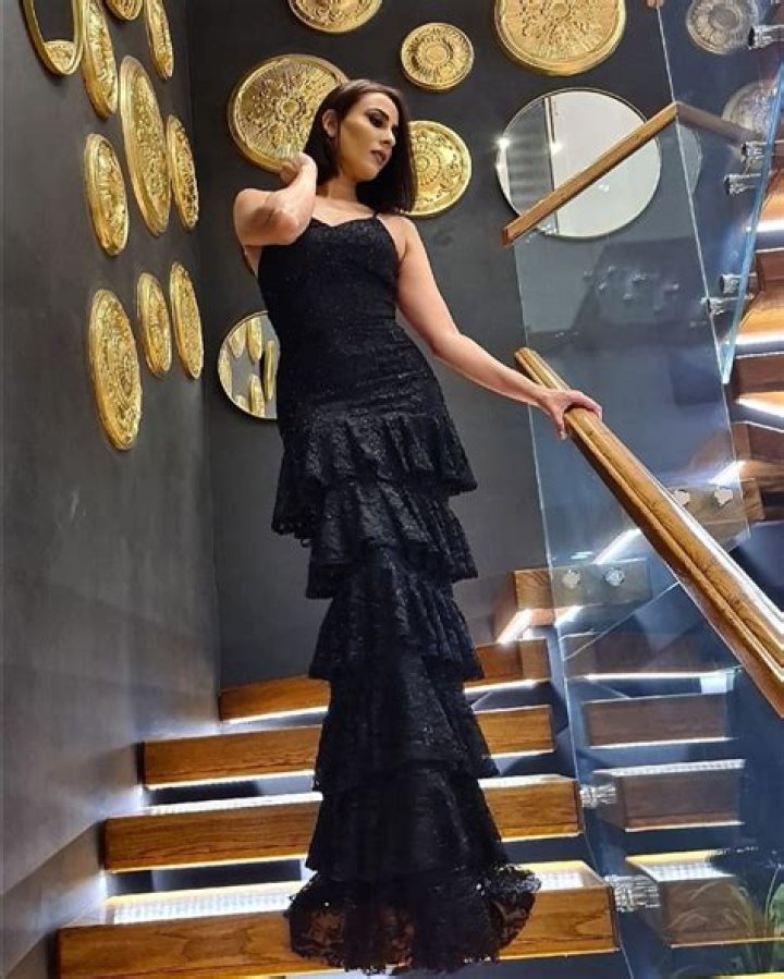 Asma Othmani Wiki, Biographie, Age, Taille, Mariage & Informations