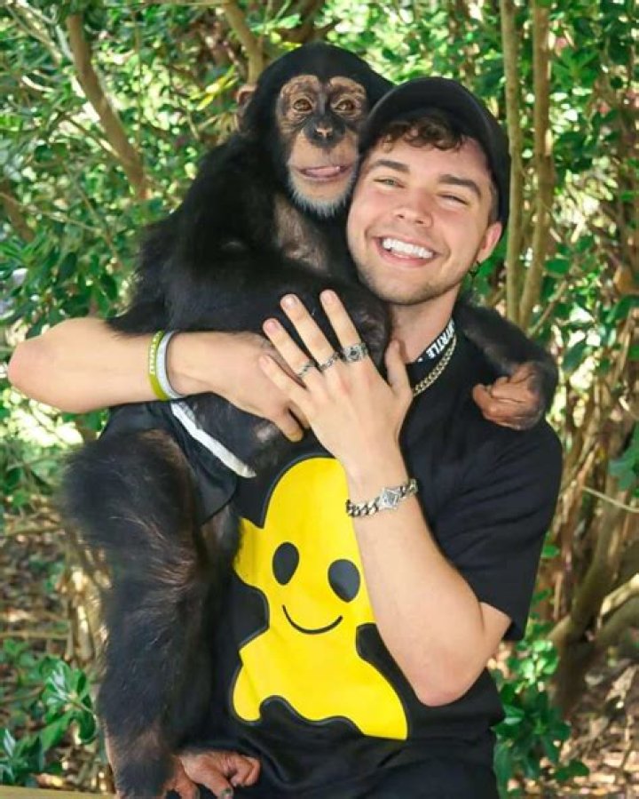 Austin Sprinz Age, Net Worth, Girlfriend, Height, Wiki