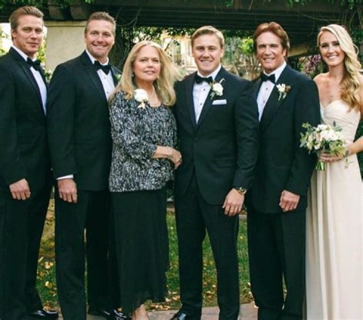 Barry Van Dyke wife- Mary Carey Van Dyke untold truth. Bio, facts.