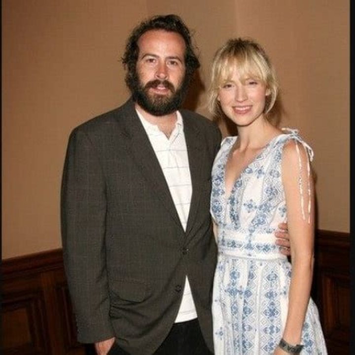 Beth Riesgraf Wiki-Bio, net worth, boyfriend, married?, kids.