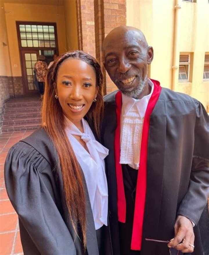  Celebrity Siphesihle Ndaba Age, Parents, Husband, Child, Net Worth, BioBy Syaid Ahmad Fahri January 26, 2024 