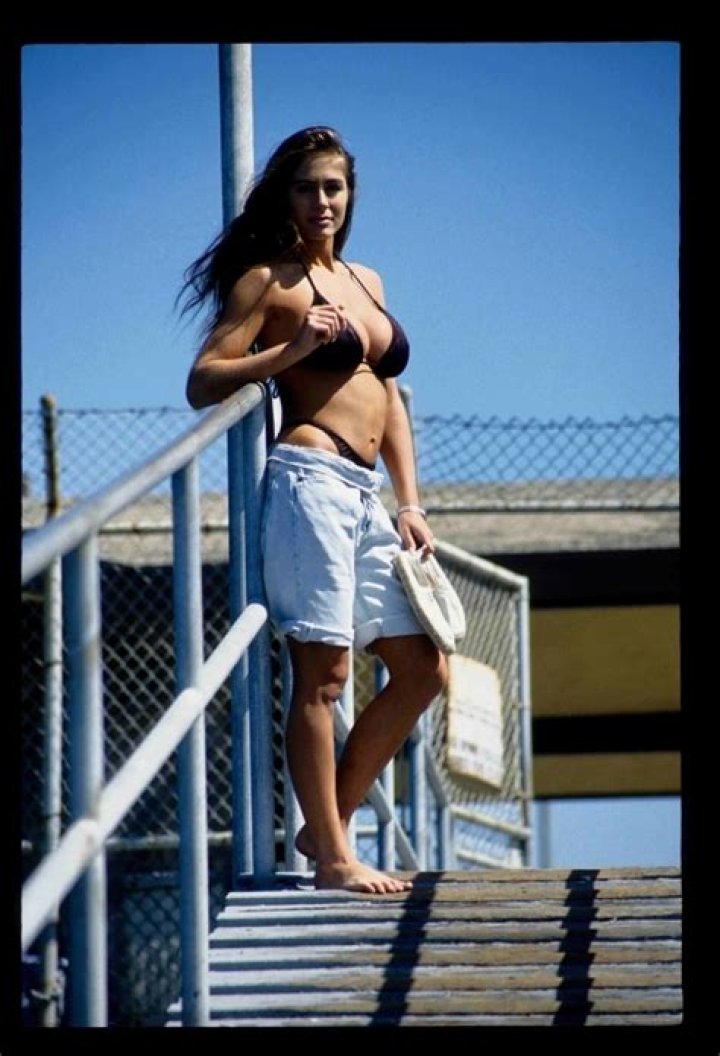 Chasey Lain Feet (15 photos) Sexy Feets