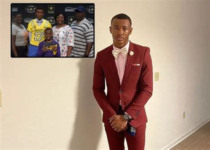 DeVonta Smith’s Parents Instilled Hard Work and Humility in Him