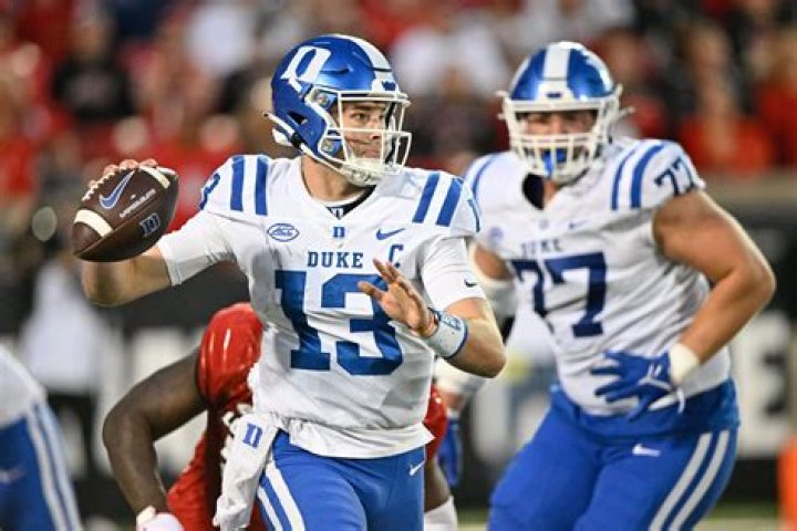 Former Duke QB Riley Leonard Transfers to Notre Dame
