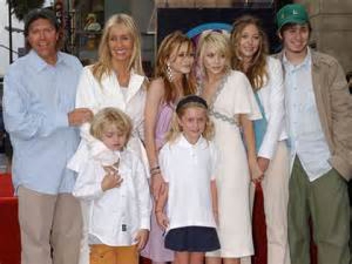 Jarnette Olsen: Mother of Elizabeth, Ashley, and Mary-Kate Olsen
