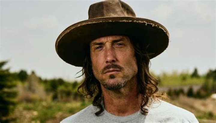 Johnny Strong Height