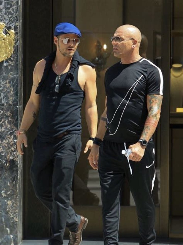 Justin Chambers twin brother | Ecelebritymirror