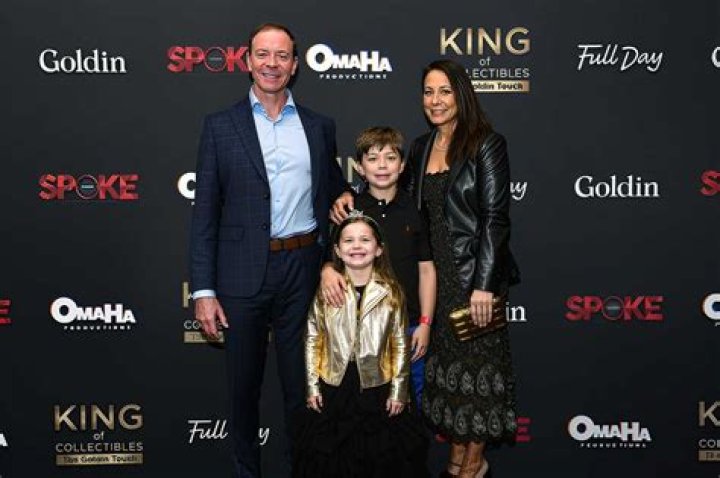 Ken Goldin Wiki, Age, Wife, Daughter, Net Worth