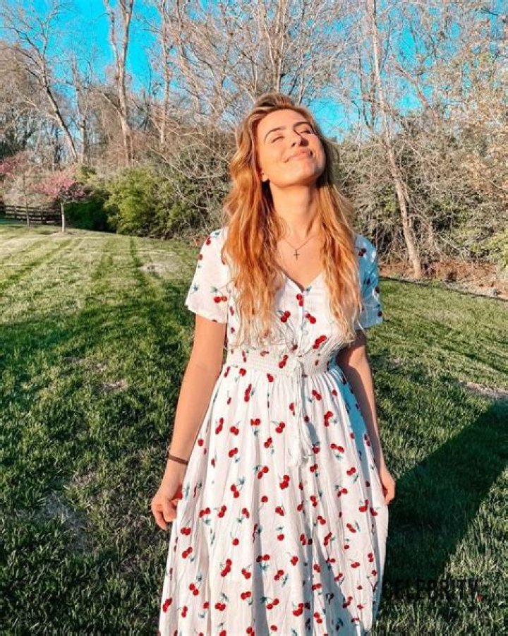 Lauren Cimorelli Wiki, Biographie, Age, Taille, Mariage, Contact & Informations