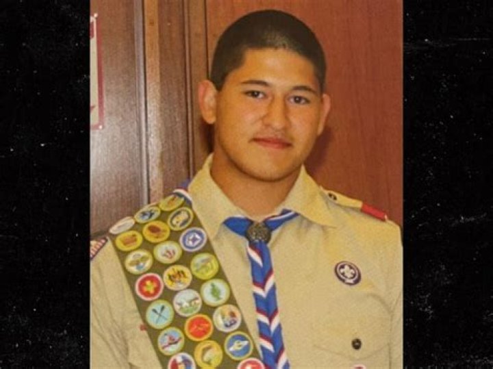 Louie Castro Net Worth, Age, Height, Nationality, Palette, Bio