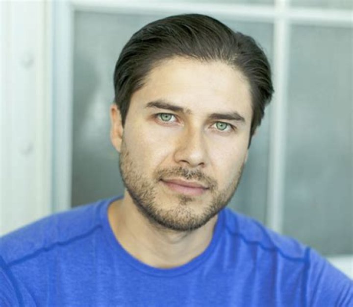 Meegwun Fairbrother Age, Weight, Wife, Height, Net Worth