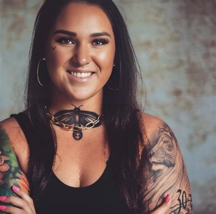 Meet Allie Colleen Brooks, The Only Daughter of Garth Brooks Who Followed His Footsteps