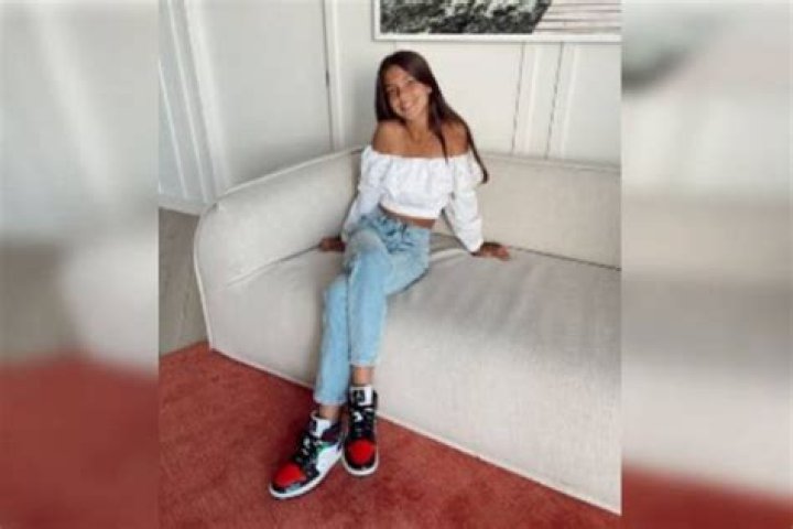 Meet Bella Boone – Photos Of Aaron Boone’s Daughter