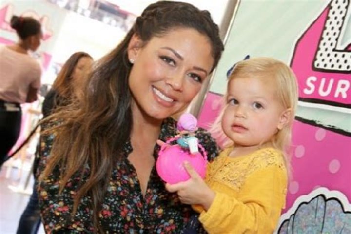 Meet Brooklyn Elisabeth Lachey – Photos of Nick Lachey’s Daughter With Wife Vanessa Minnillo and Facts