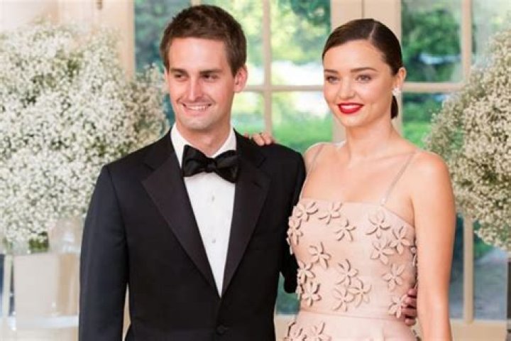 
Meet Hart Spiegel – Photos and Facts of Miranda Kerr’s Son With Husband Evan Spiegel

