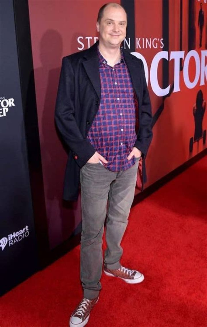 Mike Flanagan Height