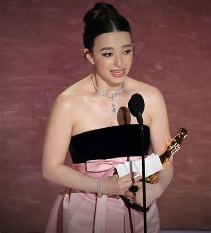 Mikey Madison Height