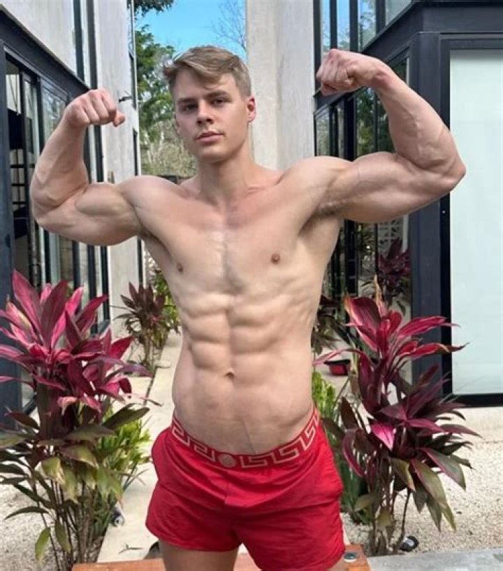 Peachyboy Wiki, Net Worth, Age, Height, Sexuality, Girlfriend