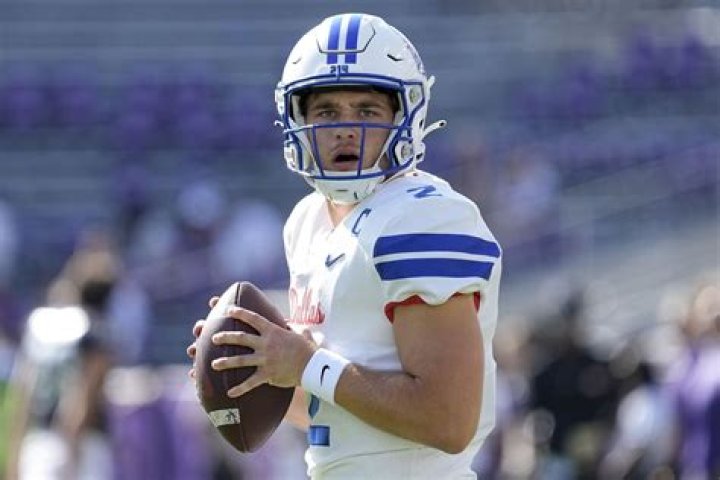 SMU QB's Injury Threatens AAC Champ