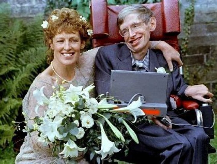 Stephen Hawking Height, Weight, Age, Wife, Biography, Net worth