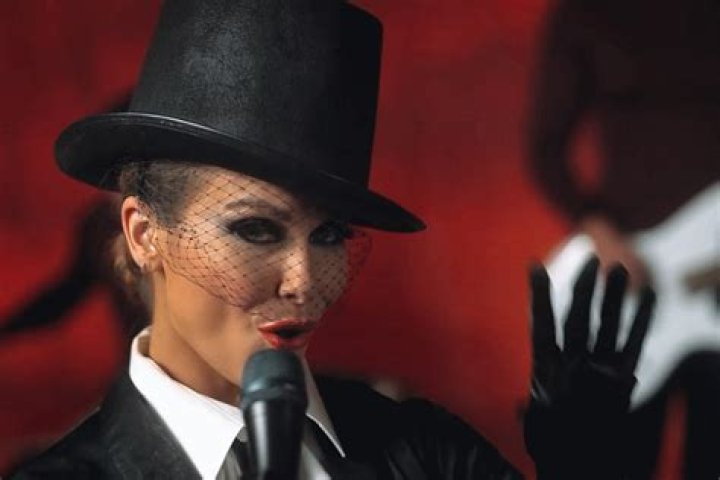 Tiffany Woys Channels Shania Twain, Faith Hill and Taylor Swift in Sassy New Video for “Do Ya” (Watch) – Celeb Secrets Country