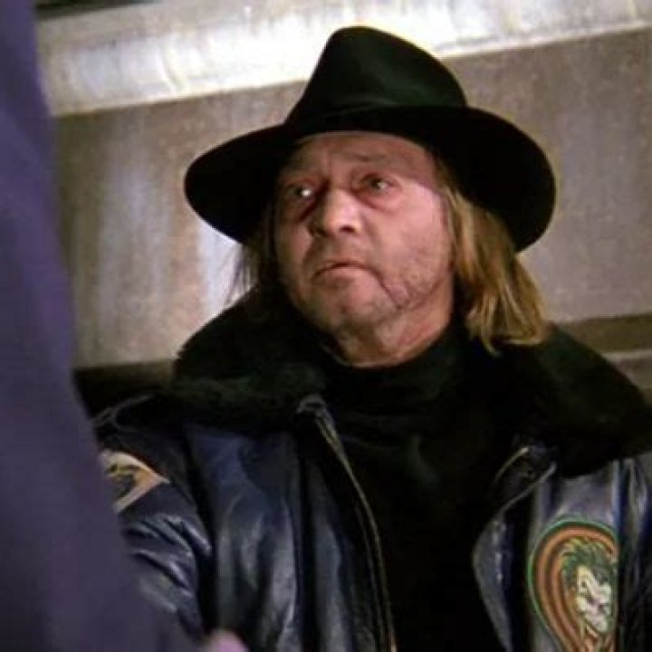 Tracey Walter Height