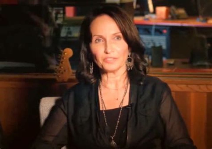 Who is Chris Cornell ex-wife Susan Silver? Her net worth, divorce, daughter.